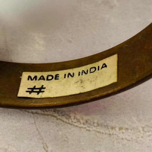 Mother of Pearl Inlay Brass Bangle Bracelet - Picture 4 of 6